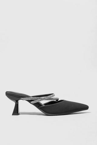 Court Heel