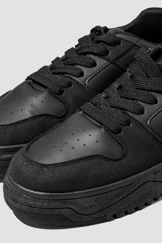 Sneaker