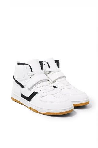 High Top Sneaker