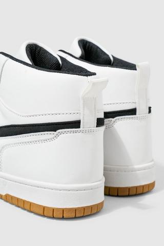 High Top Sneaker
