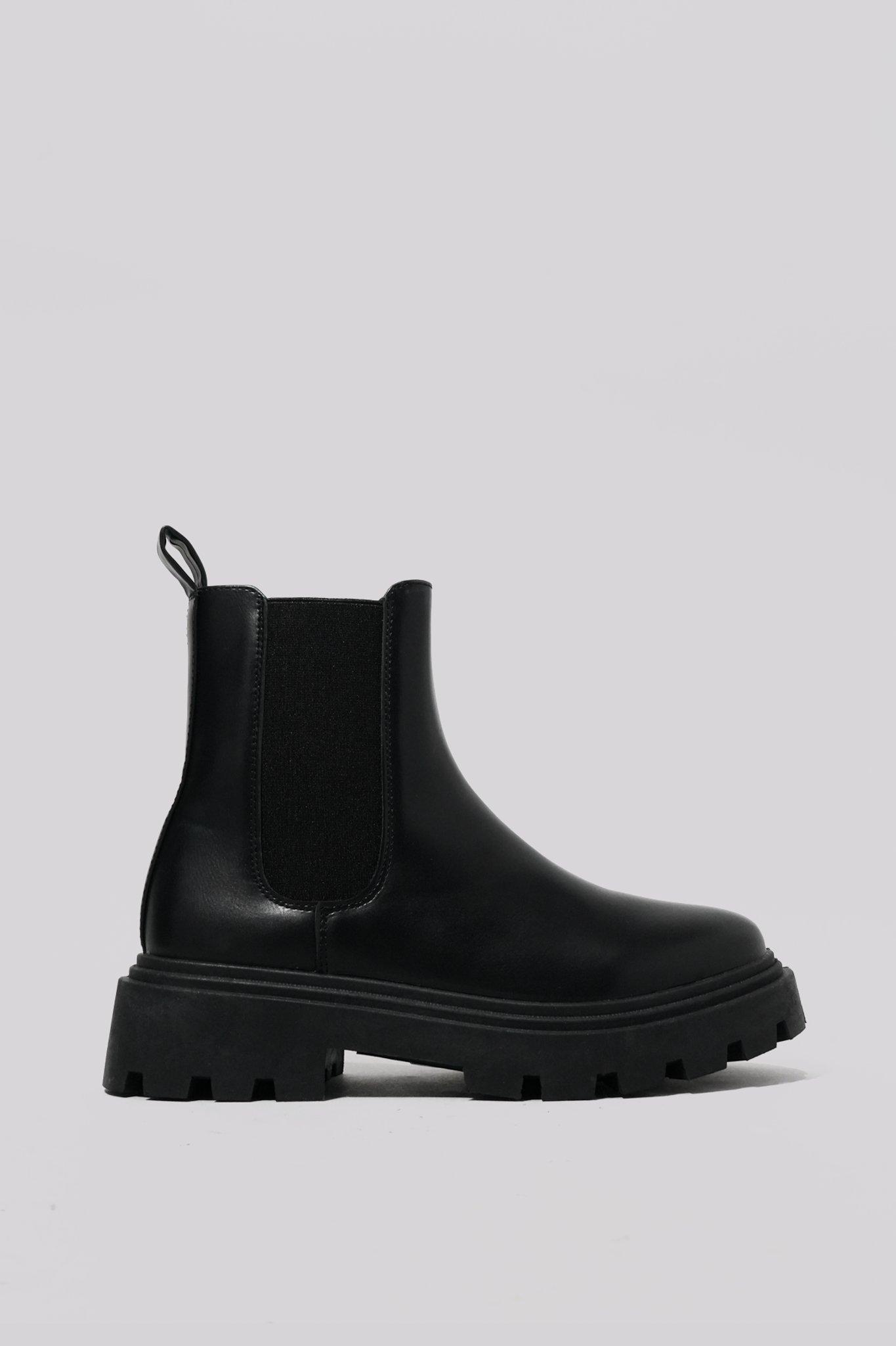 Black hotsell boot price