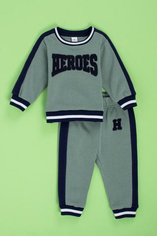 Nike Baby Boys 12-24 Months Long Sleeve Crew Neck T-Shirt and Fleece Jogger  Pants Set