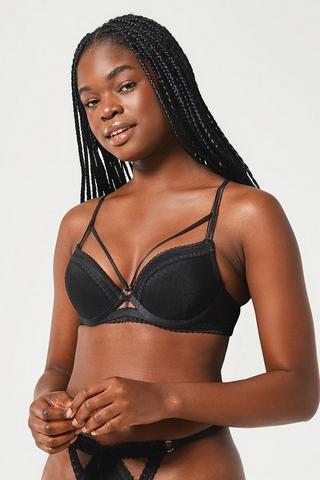 Mr Price - Before the cute outfit, comes the cute set… 🔍 2-pack lace bras:  1710410163 – R149.99 🔍 Lace panties: 1712210148 – R89.99 🔍 Pink Ambition  fragrance: 1724610014 – R79.99 #mrprice #mrpricefashion