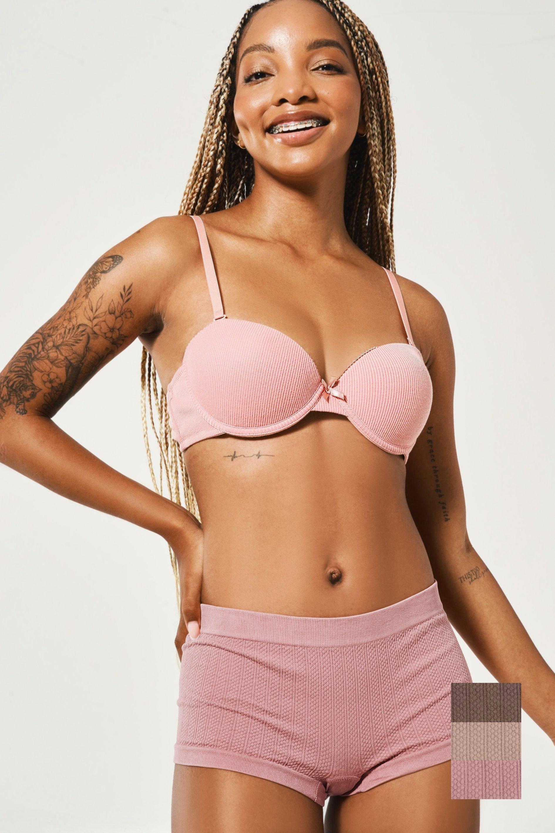 Pink bra deals and underwear set