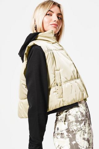 Cropped Puffer Gilet