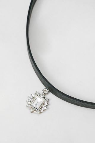 Choker Necklace