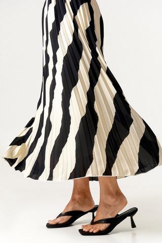 Pleated Skirt