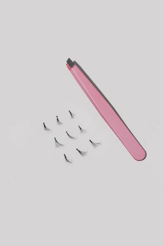 Individual Lashes And Tweezer Set