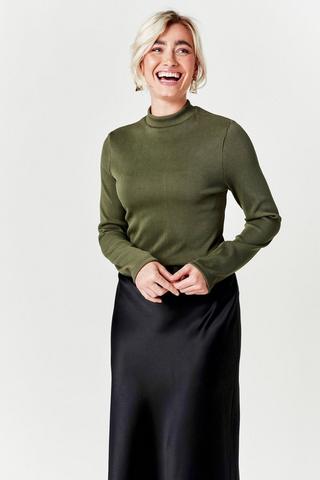 Fitted Turtle Neck Top
