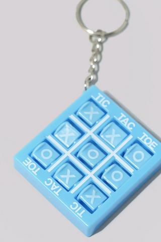 Keyring - X and O Game