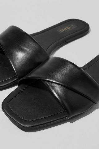 Cross-over Sandal