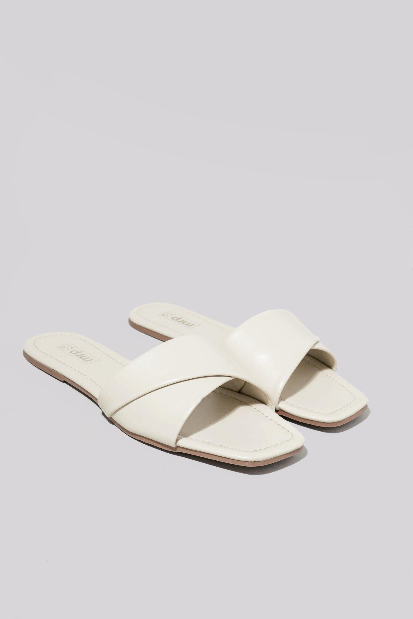 Cross-over Sandal