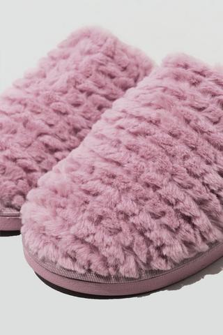Textured Slipper
