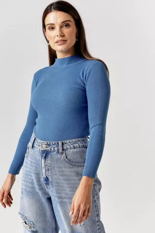 Knit Turtleneck Fitted Top