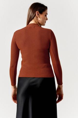 Turtle Neck Knit Top