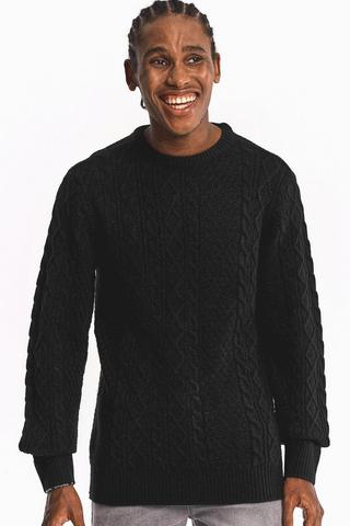Cable Crew Neck Knit