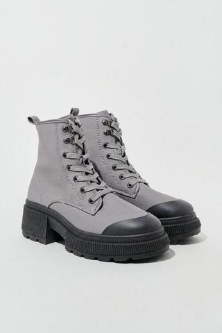 Hiker Boot