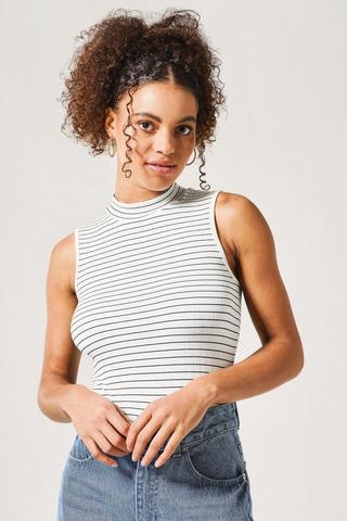 Stripe Seamless Turtle Neck Top