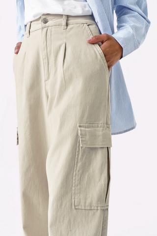 Wide Leg Cargo Pants