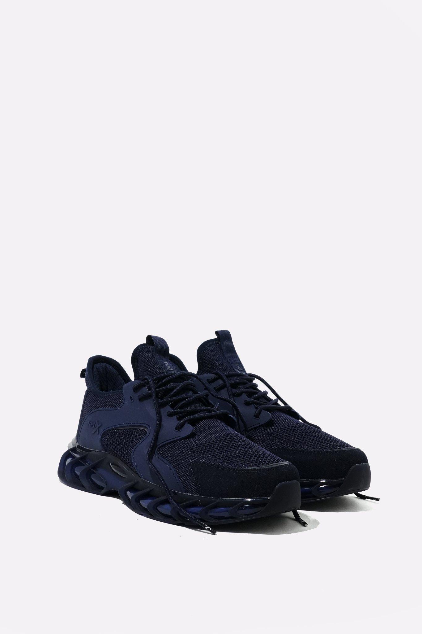 Trainer