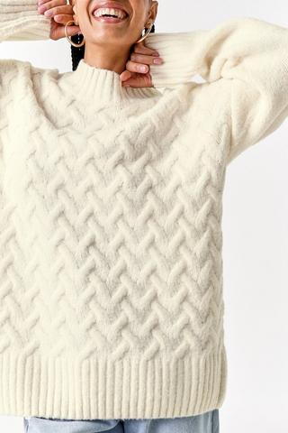 Chunky Crew Neck Knit
