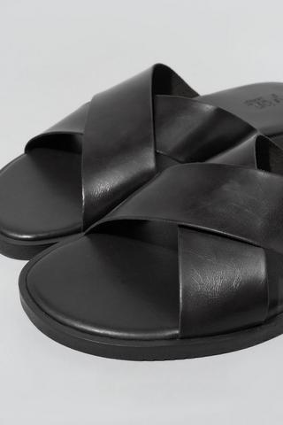 Crossover Sandal