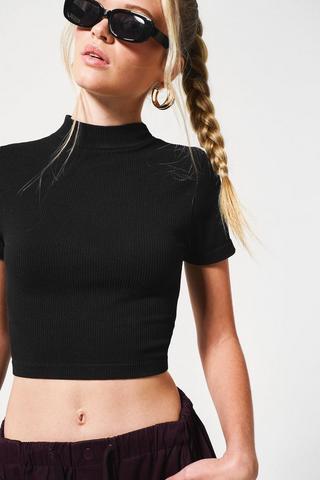 Seamless Turtle Neck Top