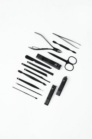 15 Piece Grooming Set