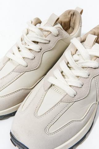 Trainer
