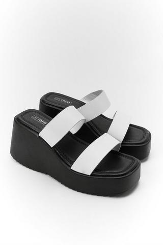 Slip-on Wedge Heel