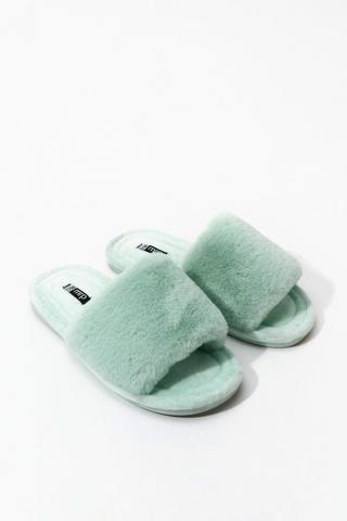 Fluffy Slippers
