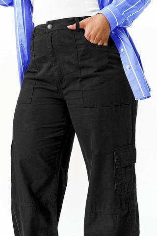 Wide Leg Cargo Pants