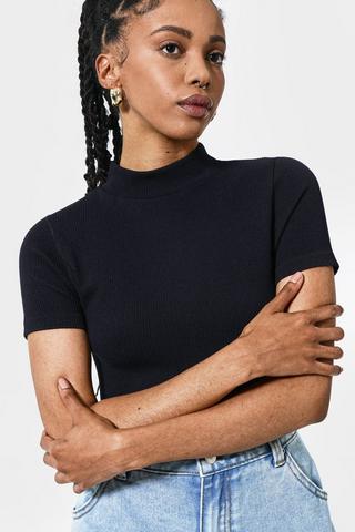 Seamless Turtle Neck Top