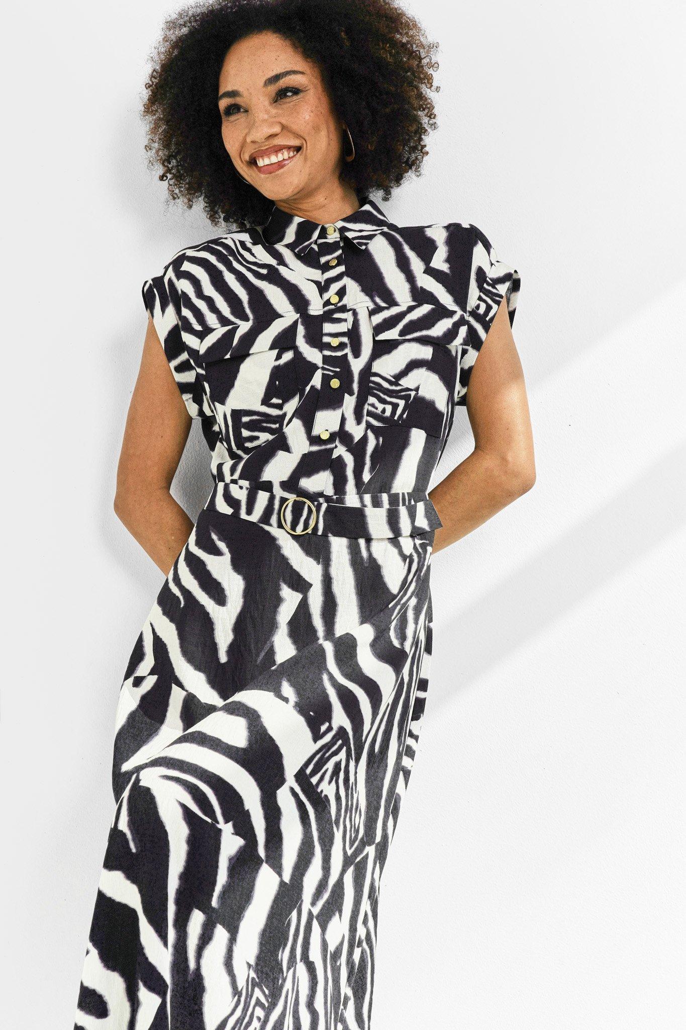 4510039 Black Open Shoulder Shirt Dress