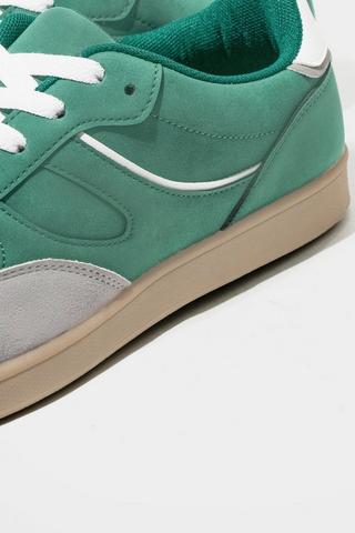 Sneaker