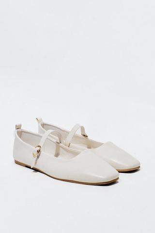 Mary Jane Pump