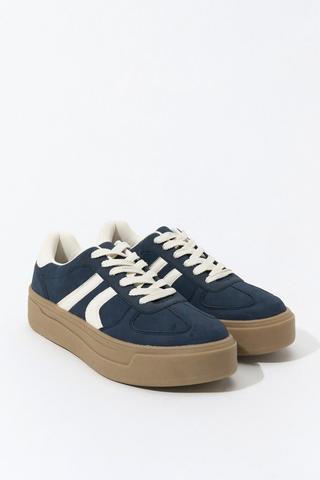 Platform Sneaker