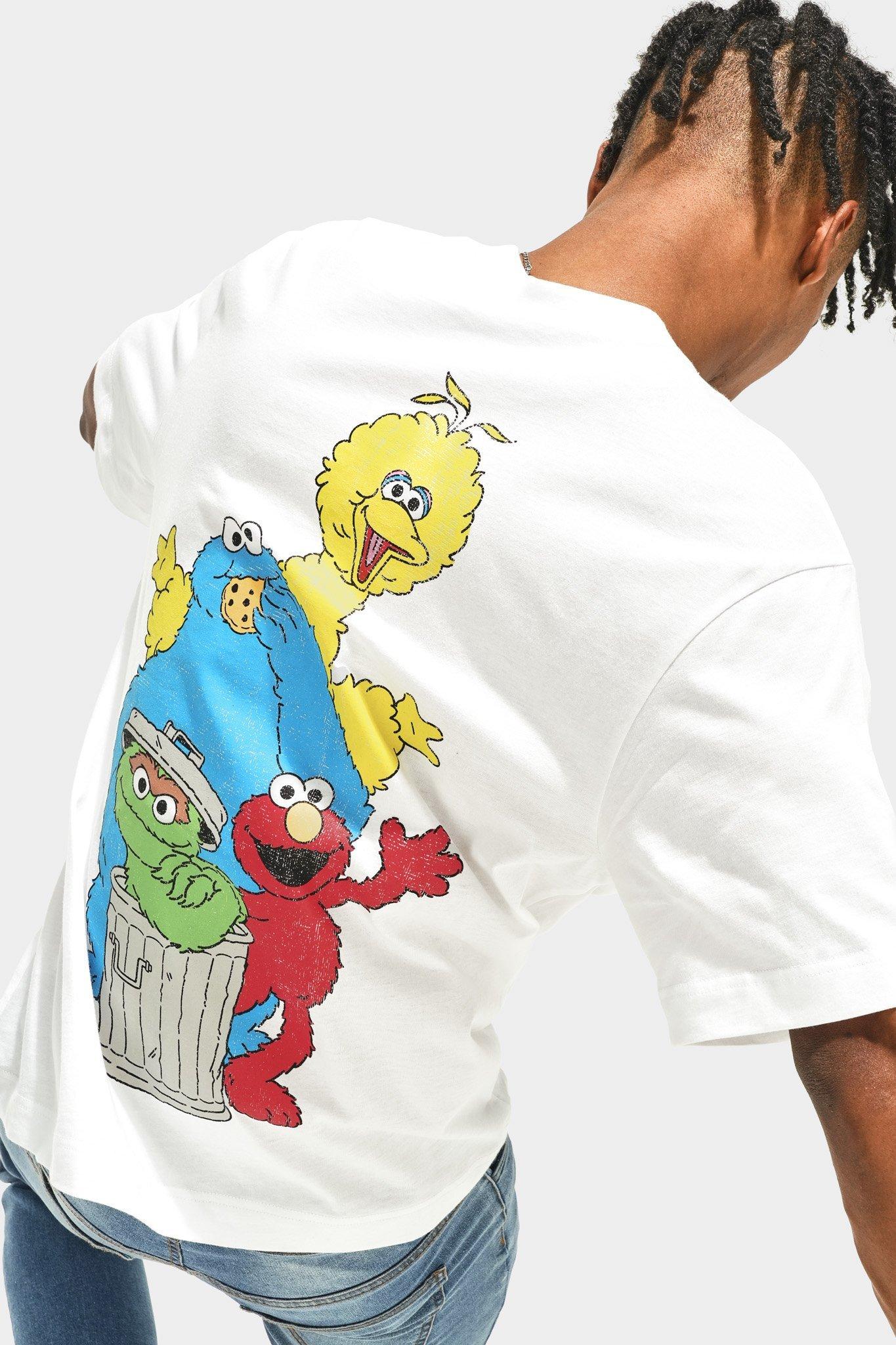 thumbnail image 2 of Sesame Street 'All Good In The Neighborhood' Graphic Tee | Official Men's T-Shirt | Gray Short Sleeve 2 of 3