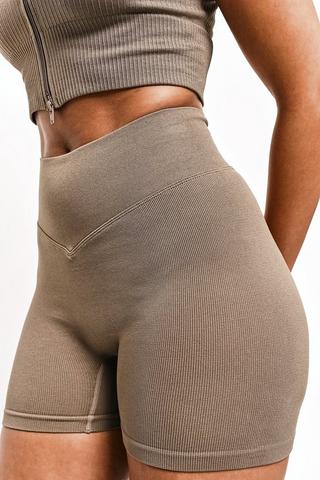 Seamless Cheeky Shorts