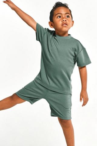 Textured T-Shirt And Shorts Set