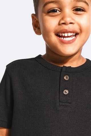 Henley T-Shirt