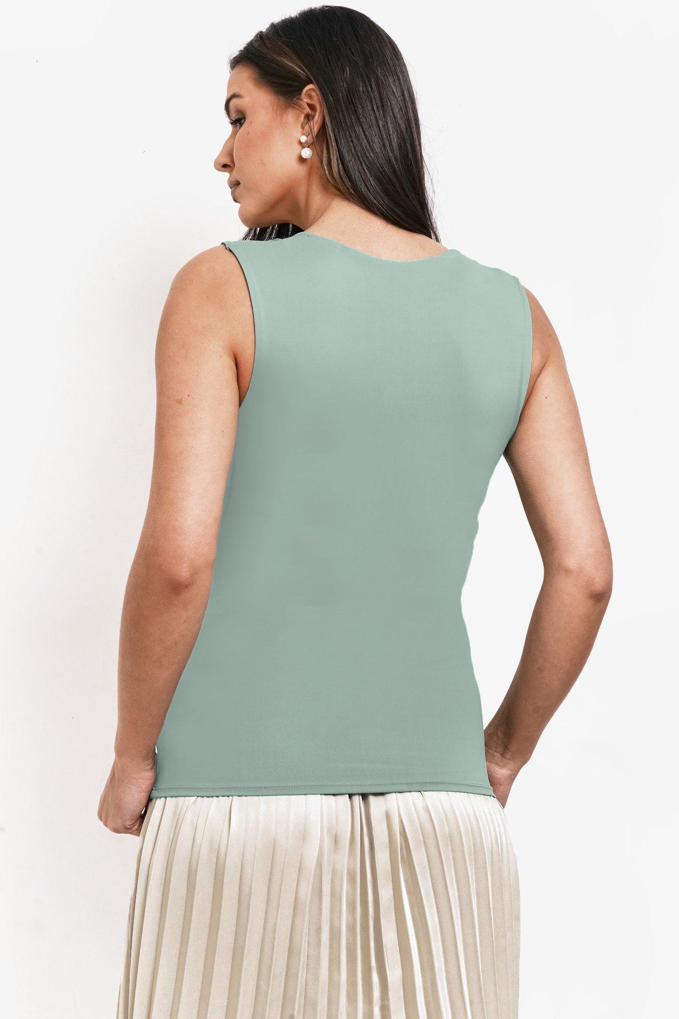 トップス SQUARE NECK LADY LIKE PLEATS TOP V-Neck Triple Pleat Top White | Anne Klein