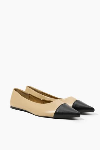 Pointy Pump