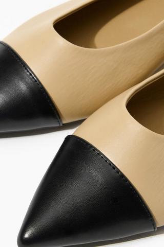 Pointy Pump