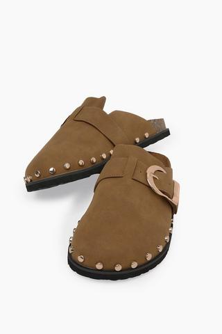Stud Detail Clog