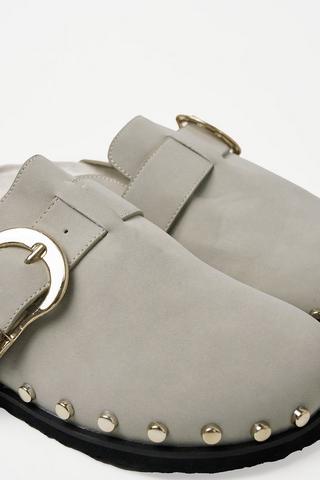 Stud Detail Clog