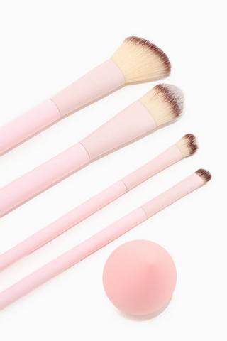 4 Pack Makeup Brushes And Beauty Blender