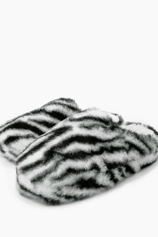 Animal Print Fluffy Slipper