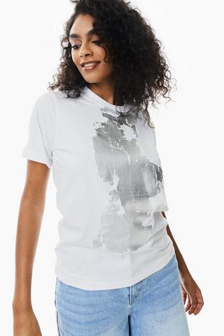 Statement T-Shirt