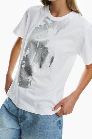Statement T-Shirt